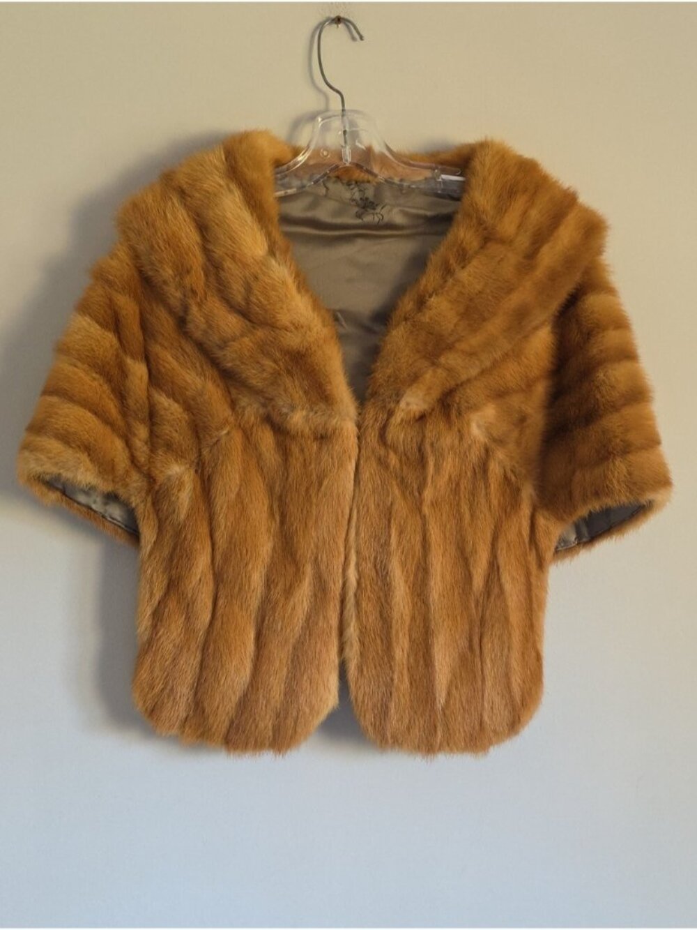 Vintage honey-colored mink fur capelet shawl collar OS